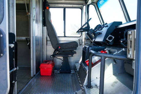 2020 Freightliner MT45 Chassis