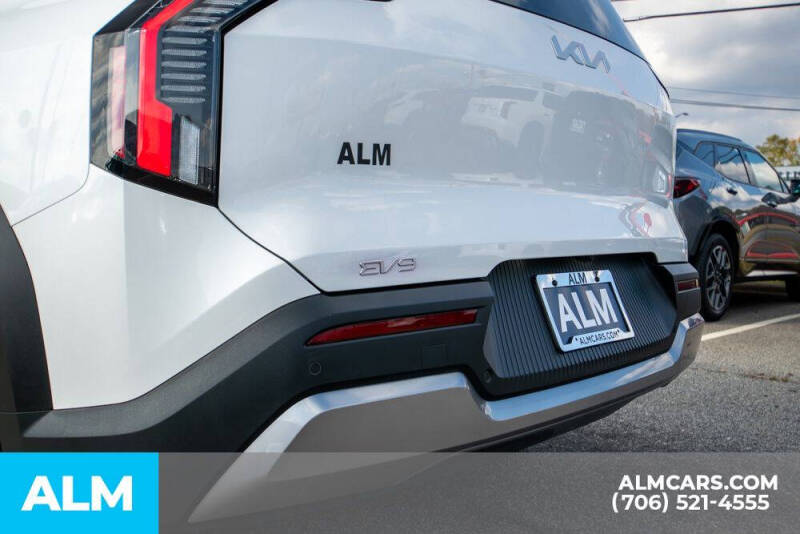 2024 Kia EV9 Light Long Range