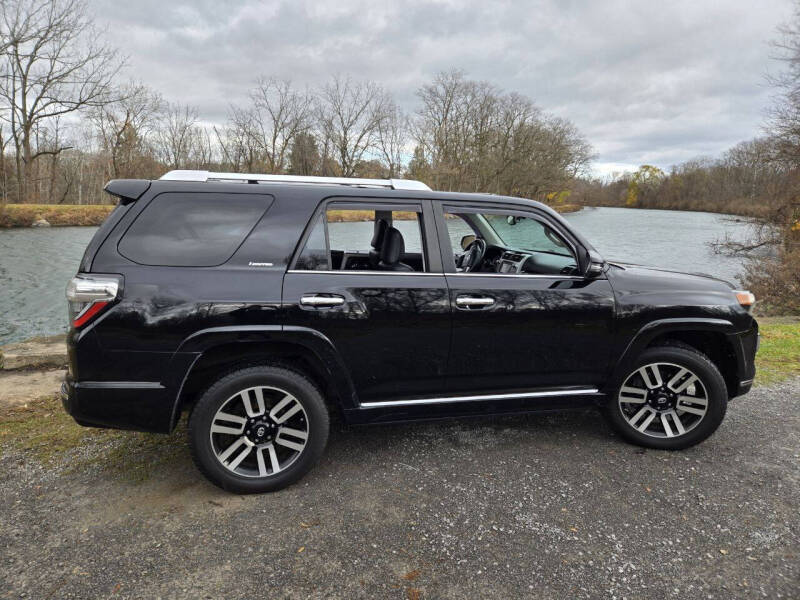 2015 Toyota 4Runner Limited photo 11