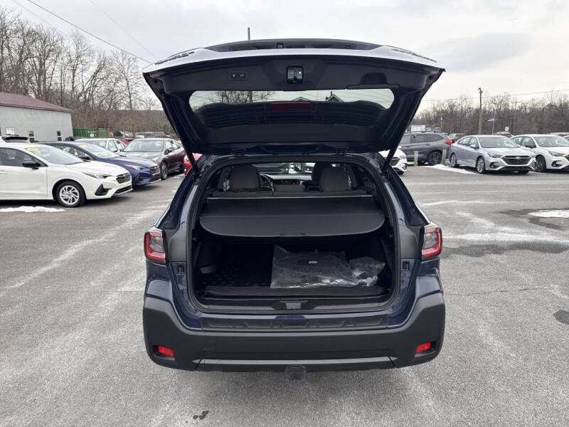 2025 Subaru Outback Premium