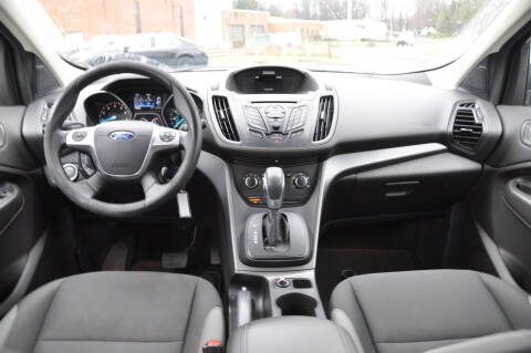 2016 Ford Escape S
