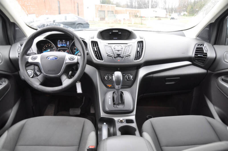 2016 Ford Escape S