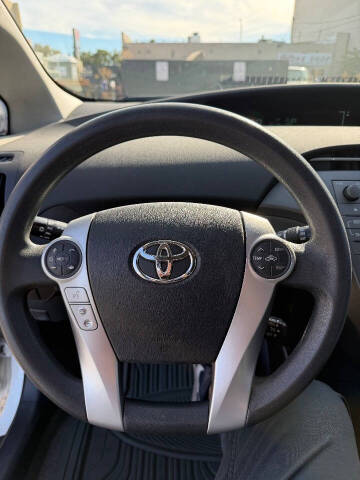 2012 Toyota Prius Three