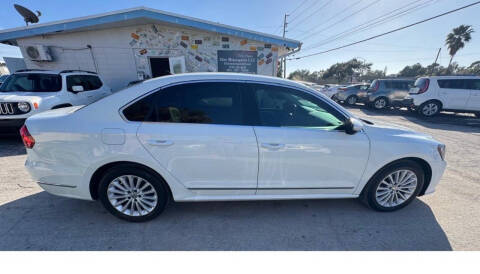 2017 Volkswagen Passat 1.8T SE