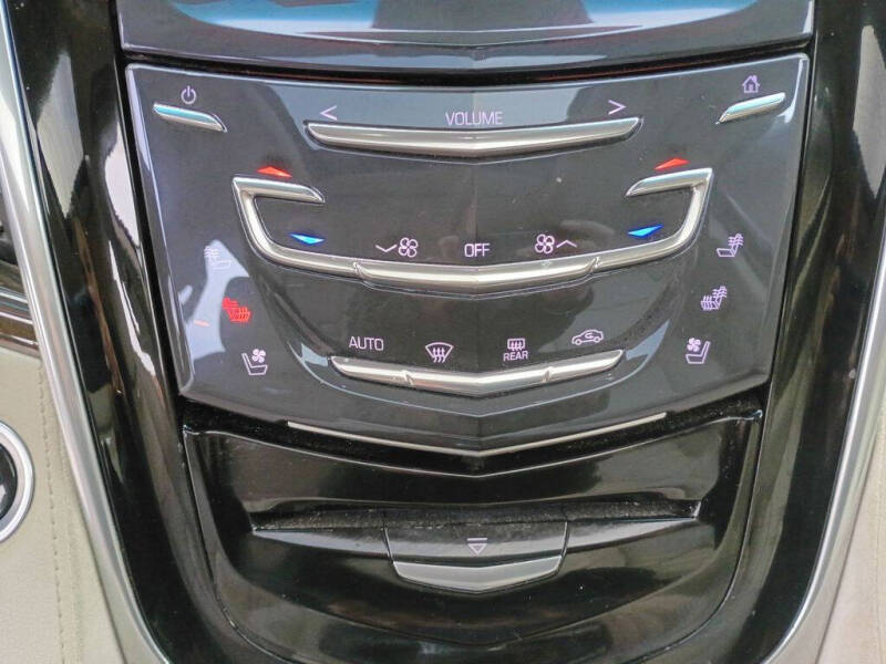 2018 Cadillac Escalade Luxury