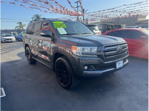 2017 Toyota Land Cruiser