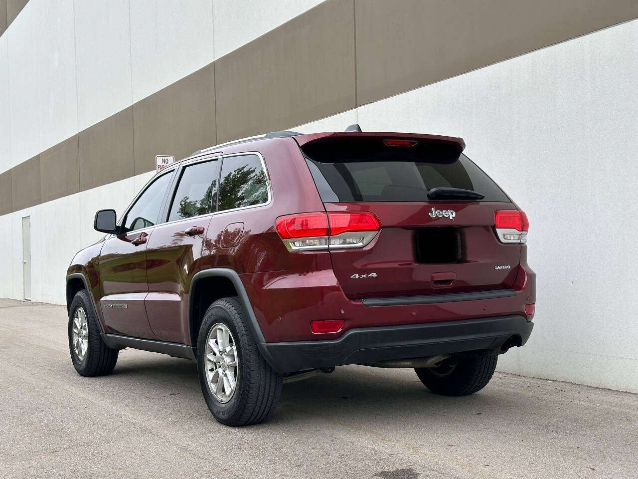 2018 Jeep Grand Cherokee for sale at Phoenix Motor Co in Romulus, MI