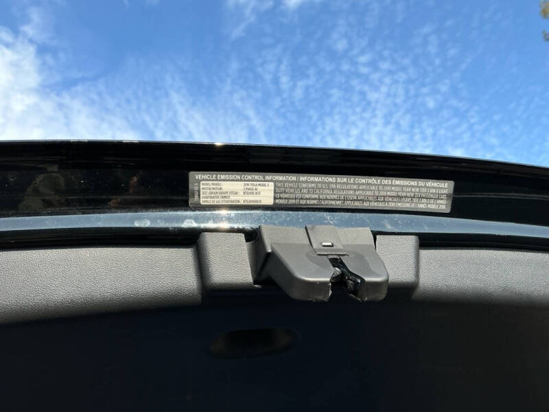 2019 Tesla Model 3 Mid Range