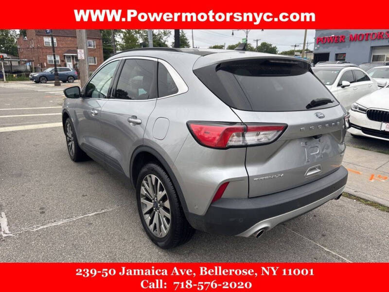 2021 Ford Escape Titanium