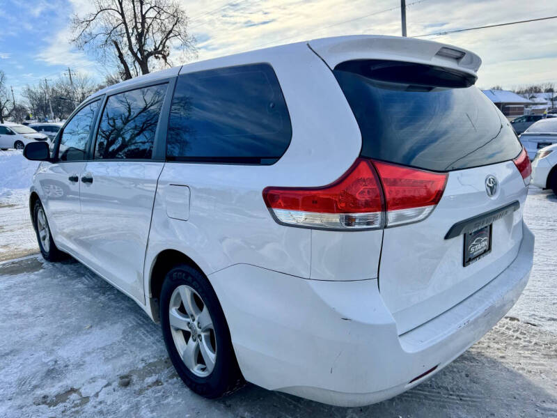 2014 Toyota Sienna L 7-Passenger