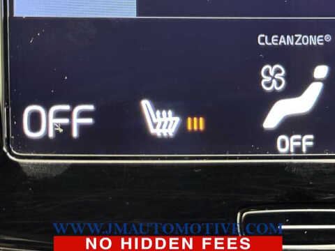 2017 Volvo XC90 T6 Momentum