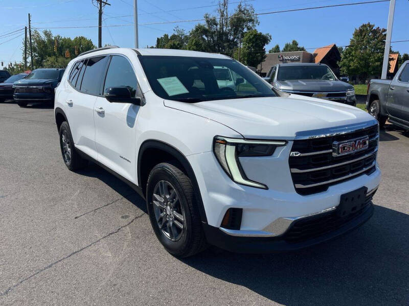 2025 GMC Acadia Elevation