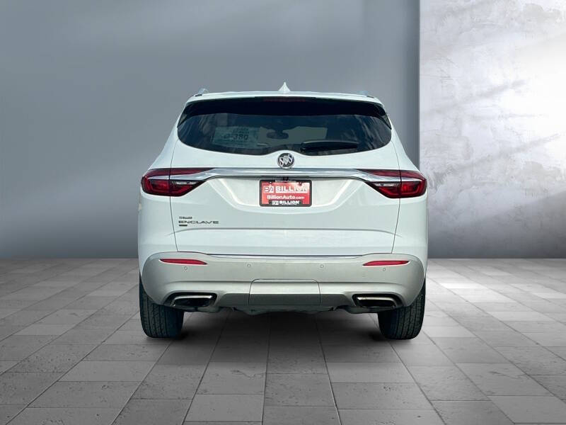 2020 Buick Enclave Essence