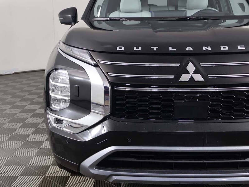 2025 Mitsubishi Outlander SEL Platinum Edition