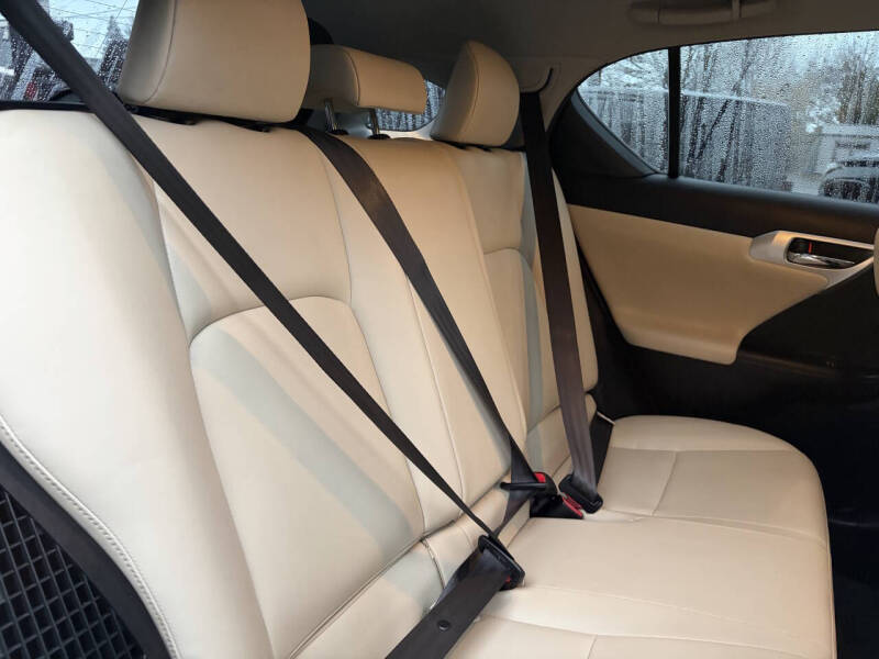 2011 Lexus CT 200h Premium