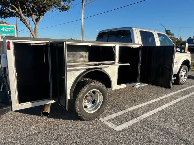 2011 Ford F-350 Super Duty Lariat