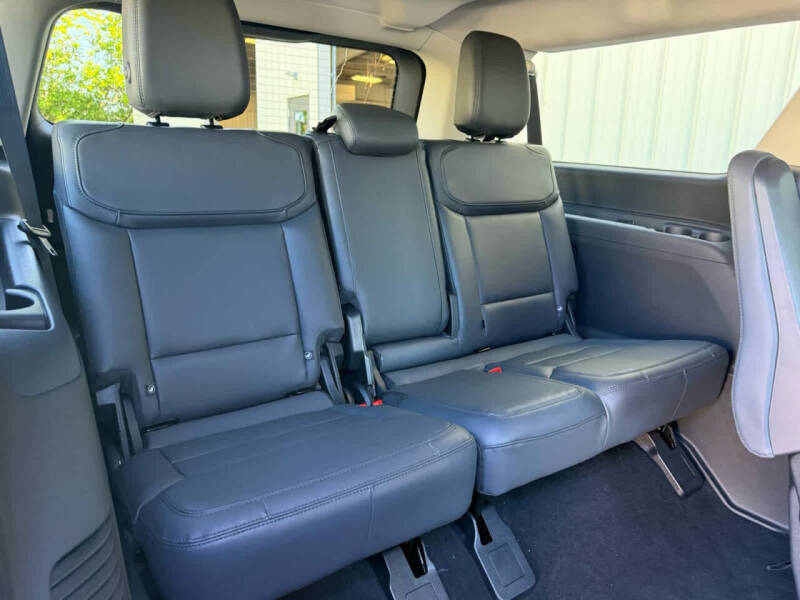 2026 Ford Expedition MAX Active