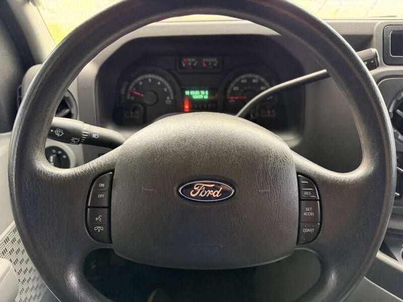 2013 Ford E-Series