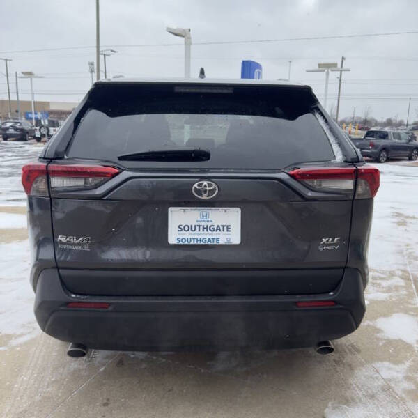 2025 Toyota RAV4 Hybrid XLE