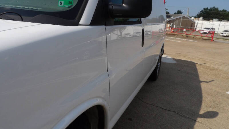 2017 Chevrolet Express 2500