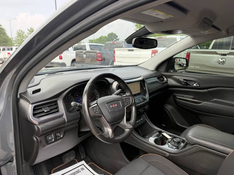 2021 GMC Acadia AT4