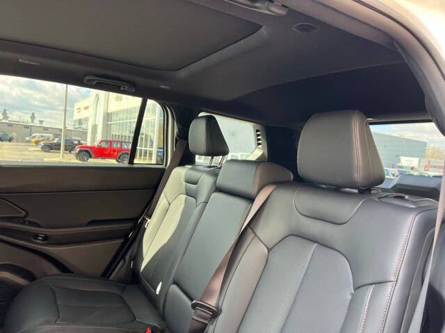 2026 Jeep Cherokee Laredo