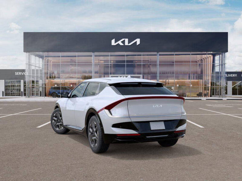 2025 Kia EV6 Light Long Range