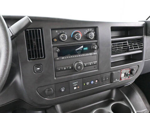 2025 Chevrolet Express LT 3500