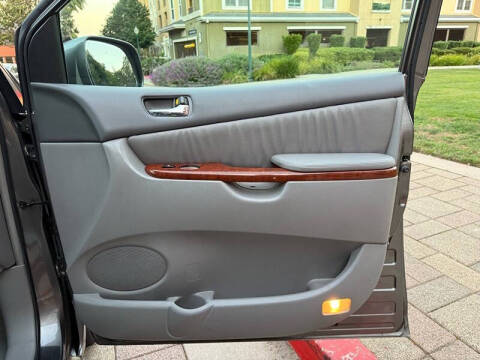 2004 Toyota Sienna XLE 7 Passenger