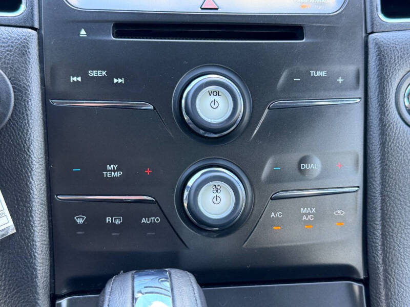 2013 Ford Taurus SEL