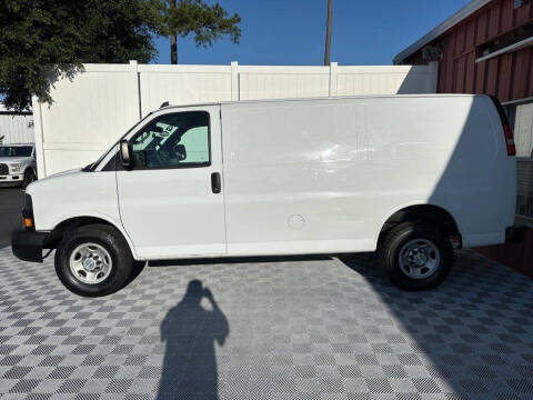 2020 Chevrolet Express 2500