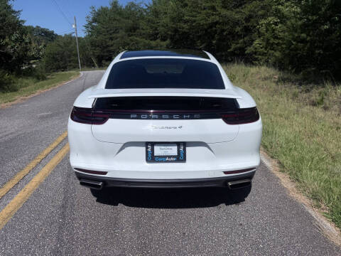 2017 Porsche Panamera