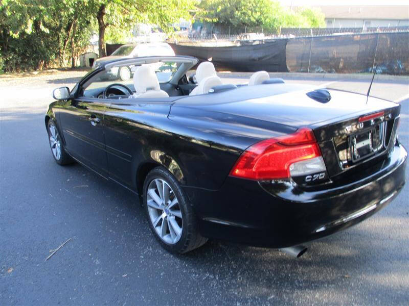2011 Volvo C70 T5