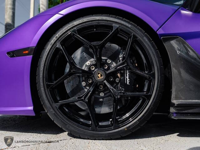 2024 Lamborghini Revuelto