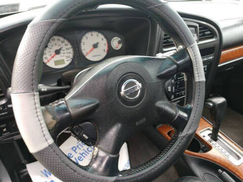 2003 Nissan Pathfinder LE