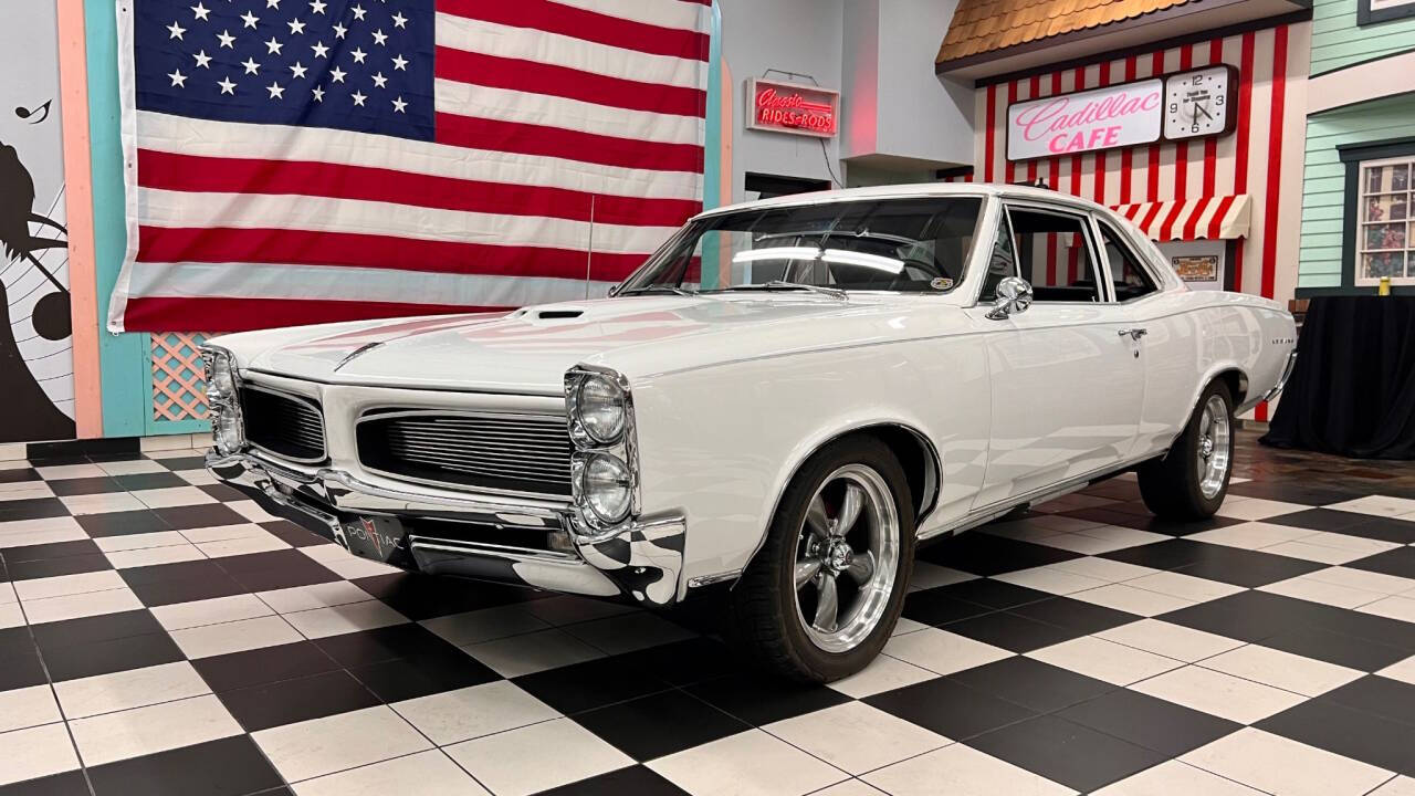 1966 Pontiac LeMans 2