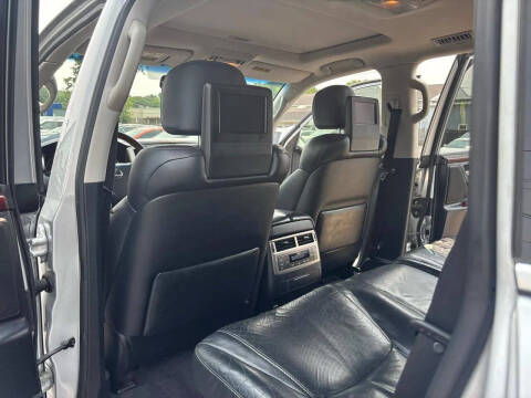 2013 Lexus LX 570