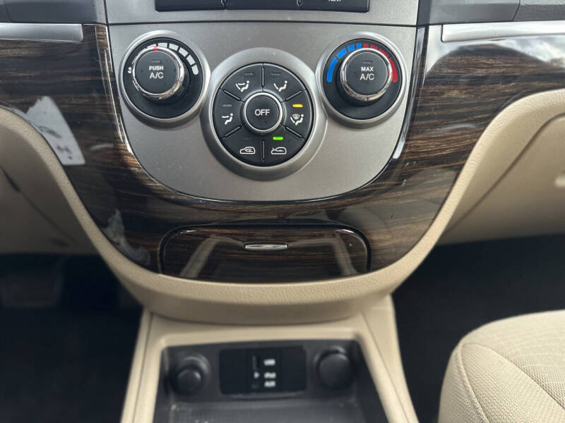 2011 Hyundai Santa Fe GLS