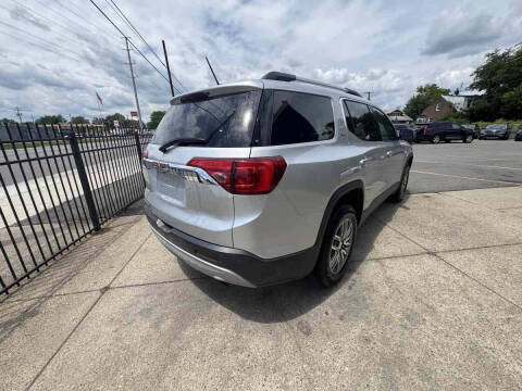 2017 GMC Acadia SLE-2
