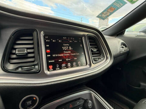 2015 Dodge Challenger SXT