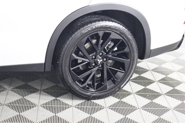 2022 Mitsubishi Outlander Black Edition