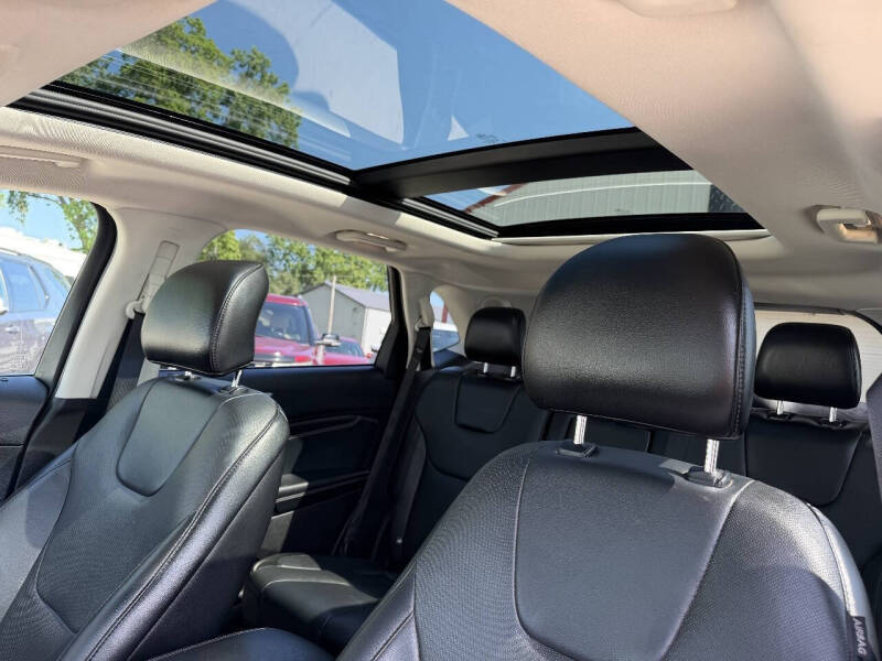 2017 Ford Edge Titanium
