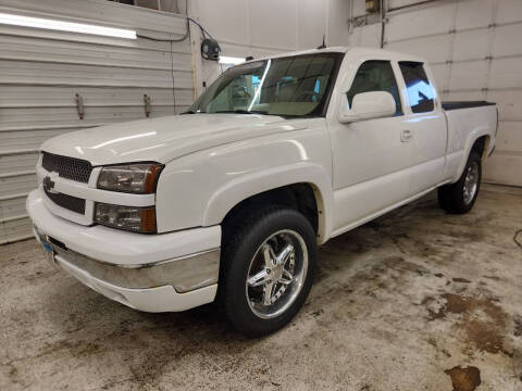 2004 Chevrolet Silverado 1500 for sale at Jem Auto Sales in Anoka MN