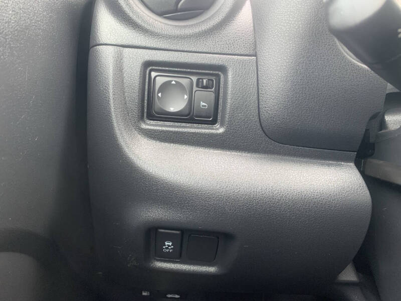 2019 Nissan Versa S Plus