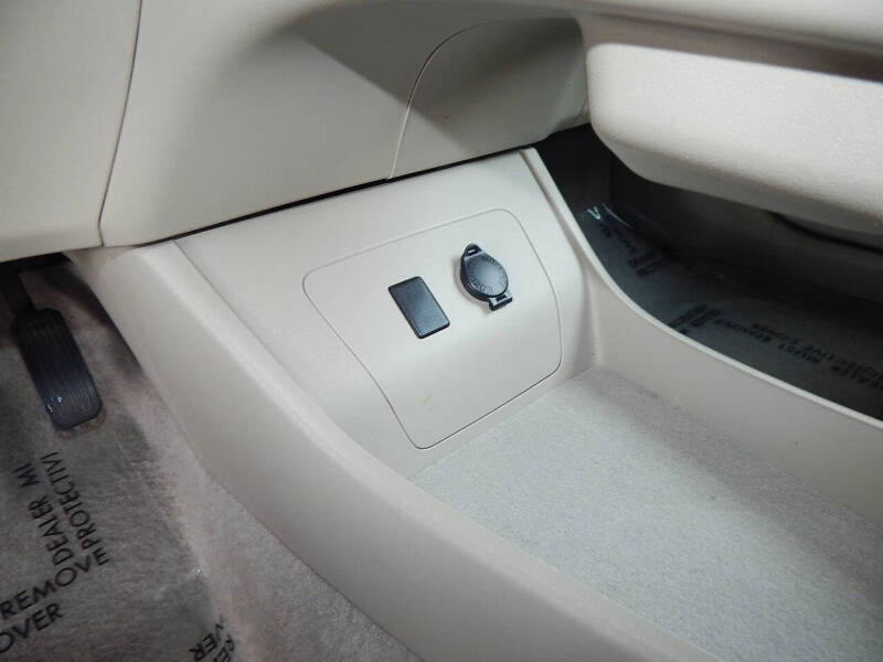 2011 Toyota Prius Two