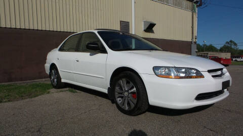 1999 Honda Accord for sale at Car $mart in Masury OH