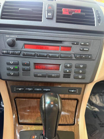 2004 BMW X3 2.5i