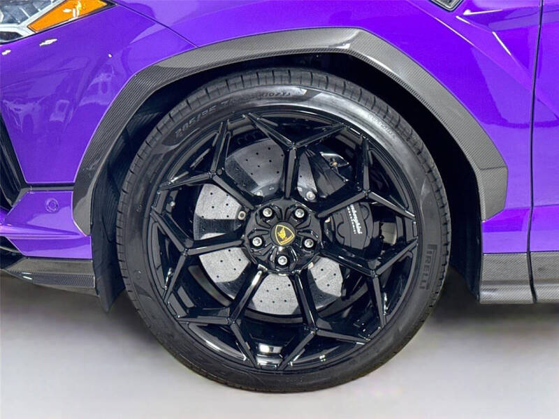 2024 Lamborghini Urus Performante