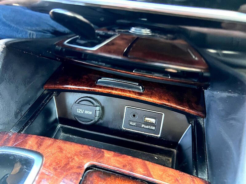 2015 Kia K900 Luxury