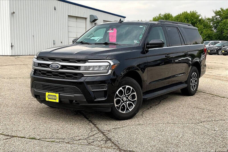 Used 2022 Ford Expedition XLT with VIN 1FMJK1JTXNEA41366 for sale in Montevideo, MN